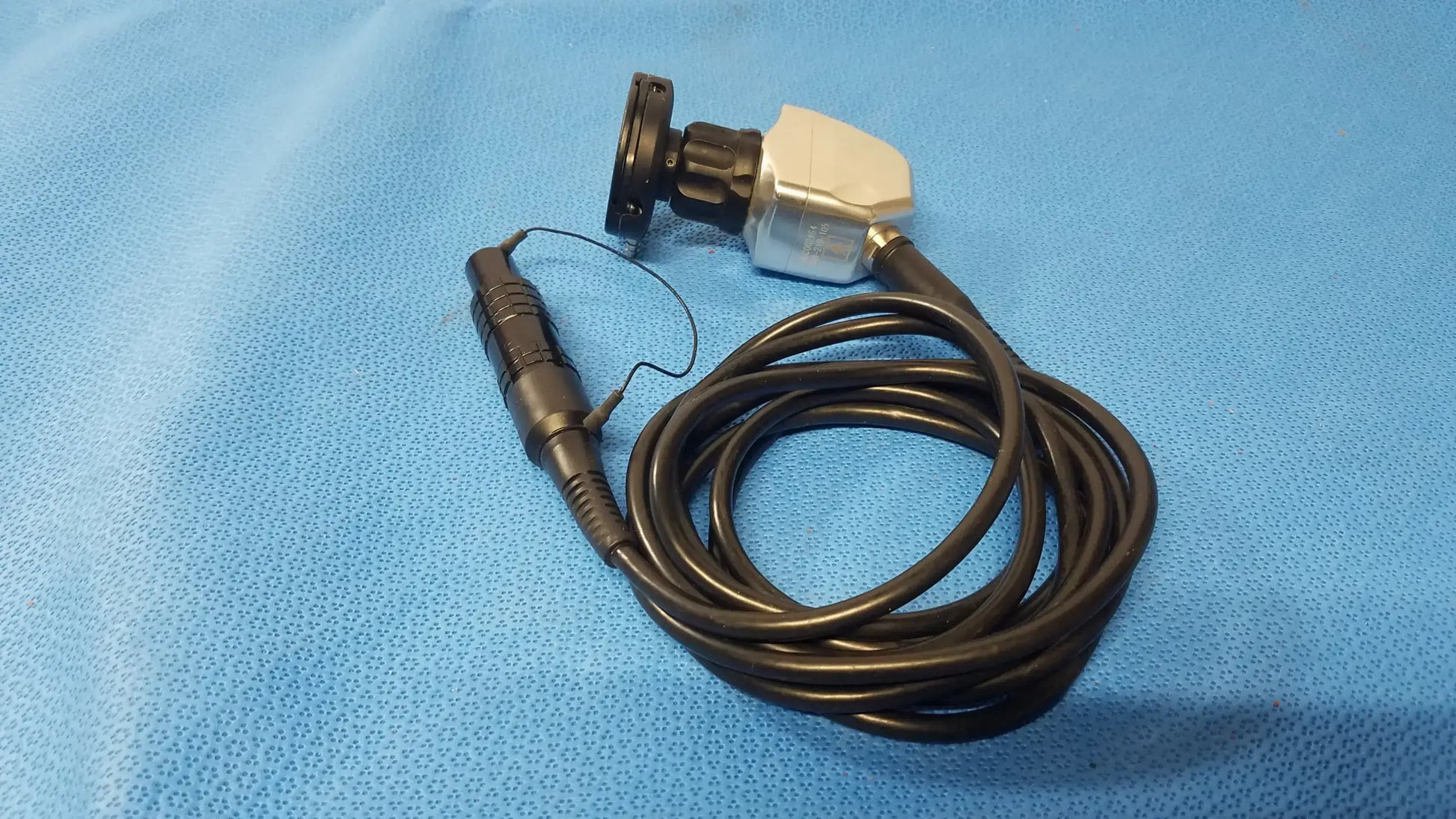 Stryker 988 Endoscopy Camera 988-210-105 With 988-210-122 Coupler - System