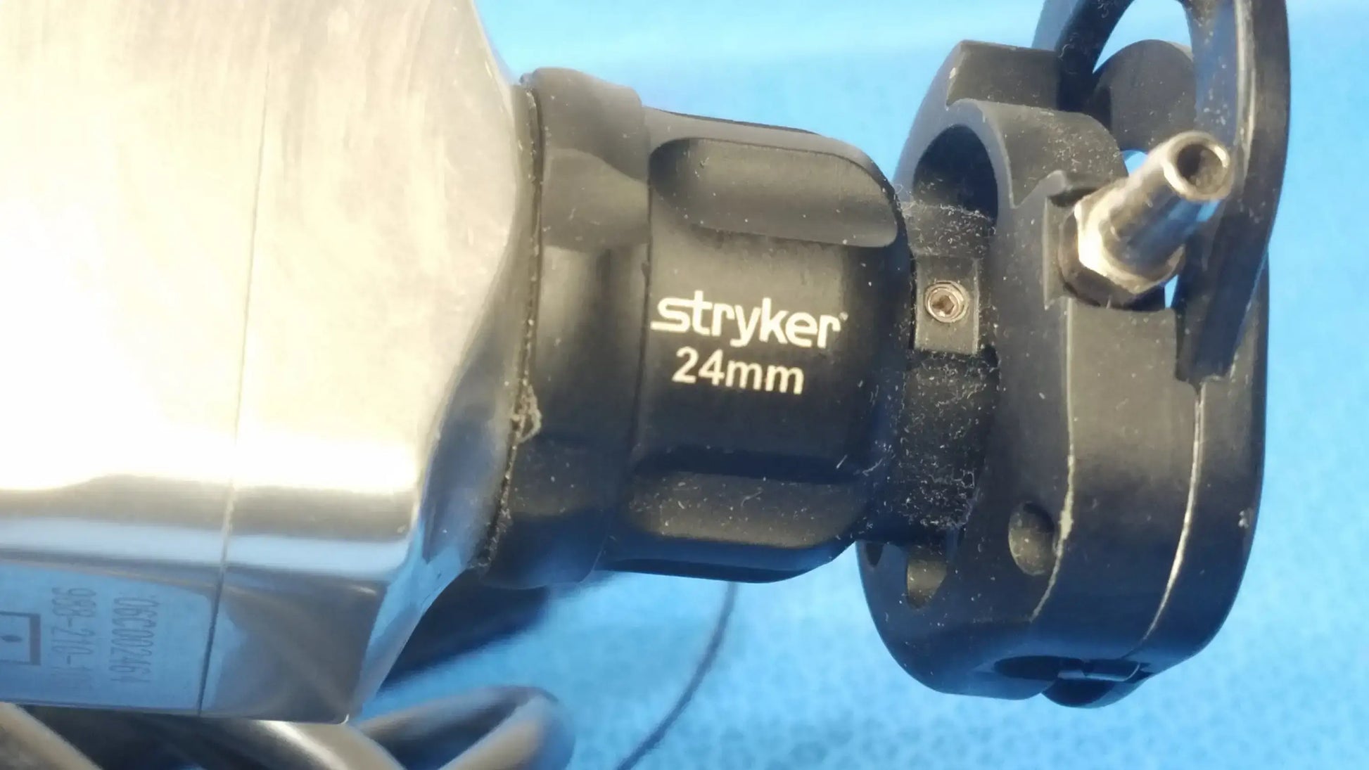 Stryker 988 Endoscopy Camera 988-210-105 With 988-210-122 Coupler - System