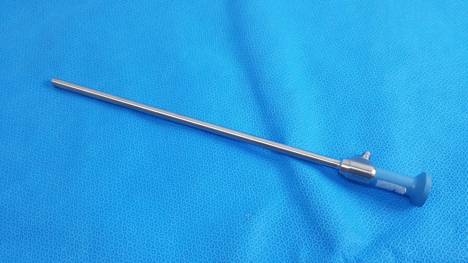 Silver stryker ideal eyes 502-859-030 autoclavable laparoscope with blue handle and metallic joint for buy used medical equipment