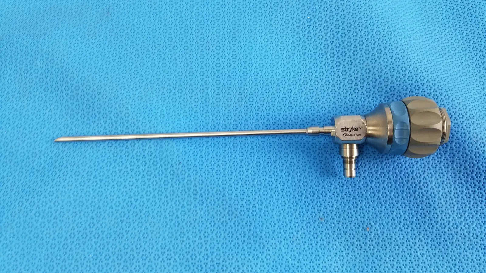 Stryker Ideal Eyes Arthroscope 4mm 70° 502-304-070 Endoscope - SN-1228229