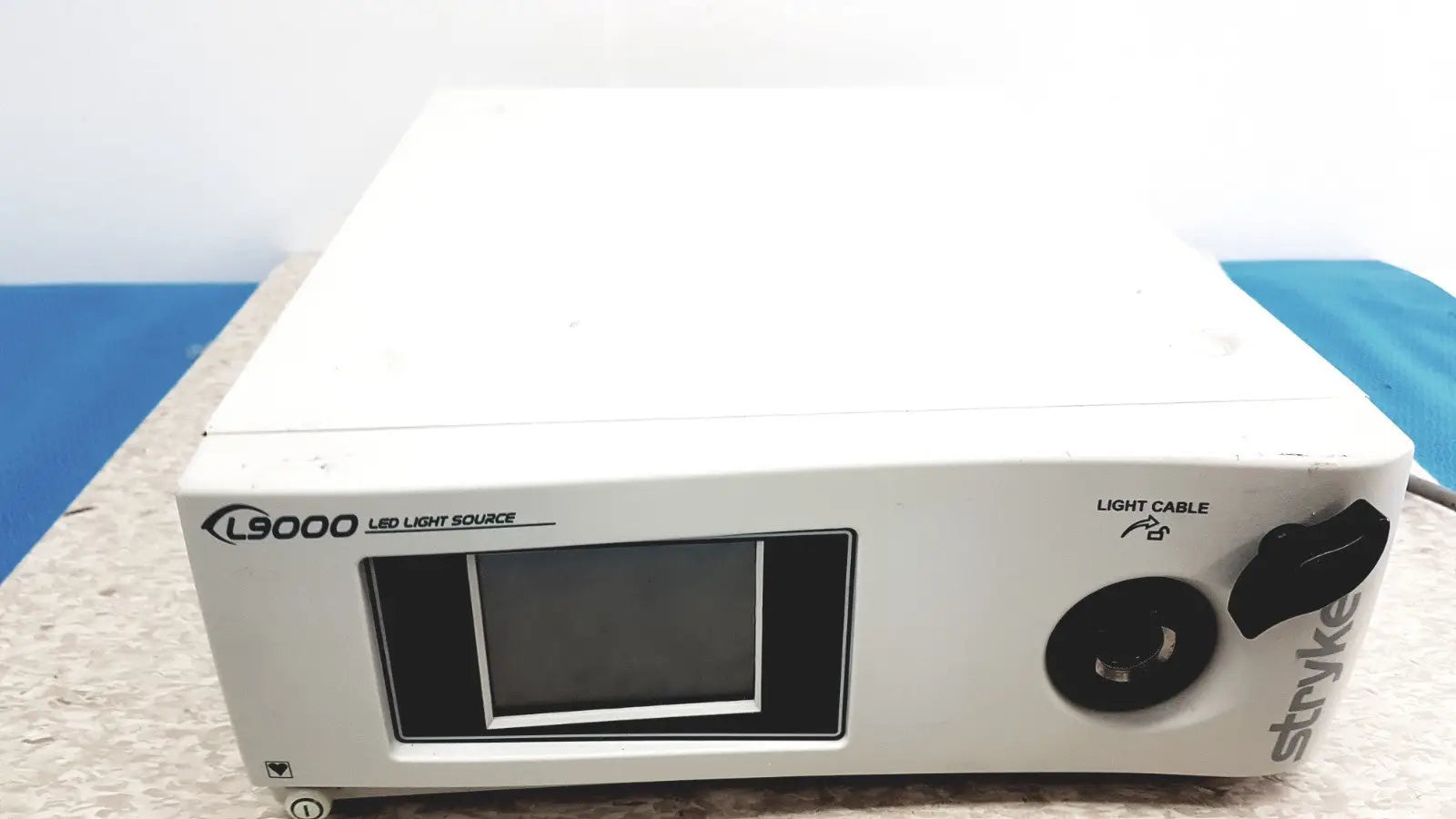 Stryker Precision Light Source 0220210000 Surgical Illumination Unit