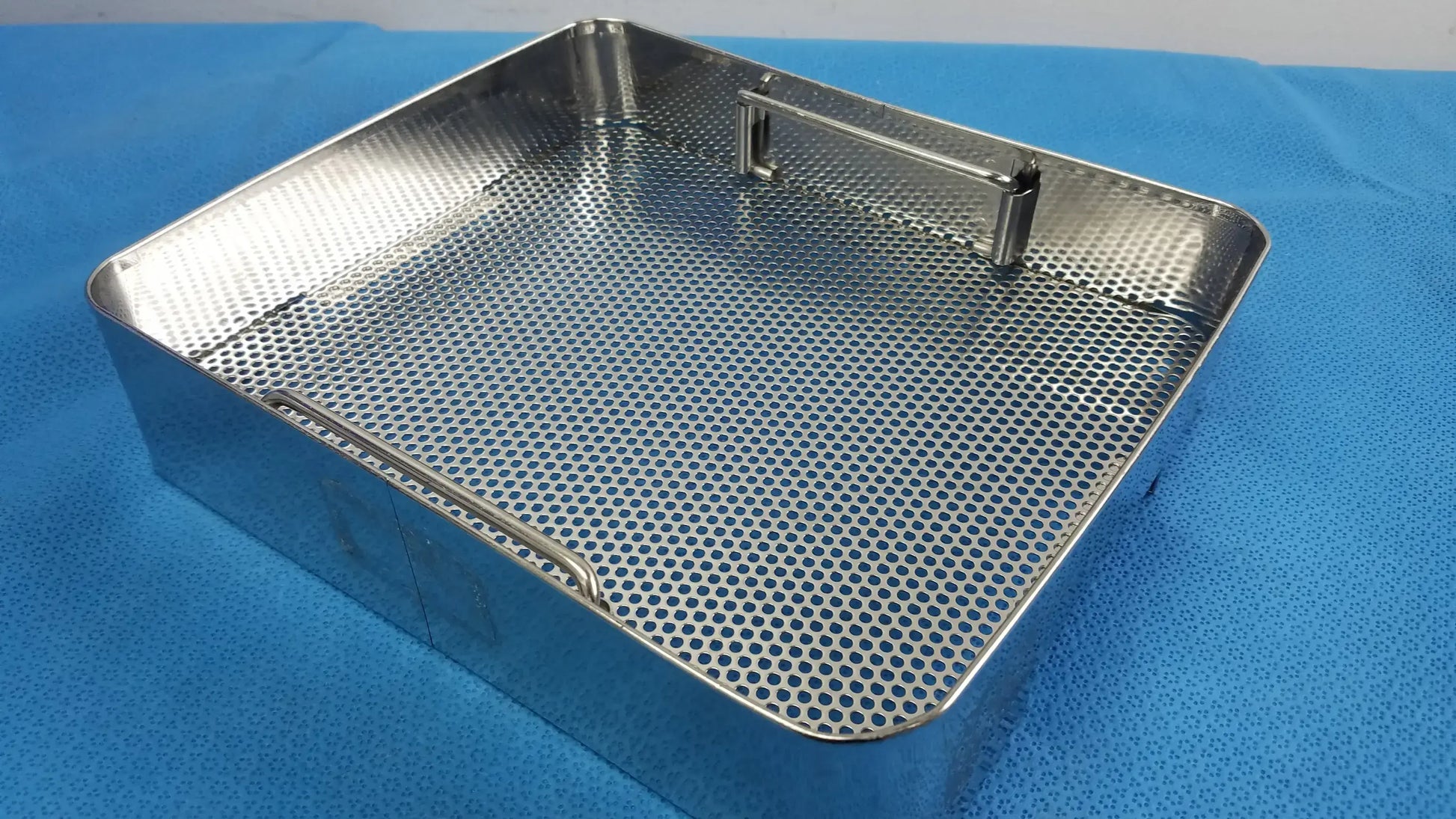 Surgical Instrument Storage & Sterilization Tray