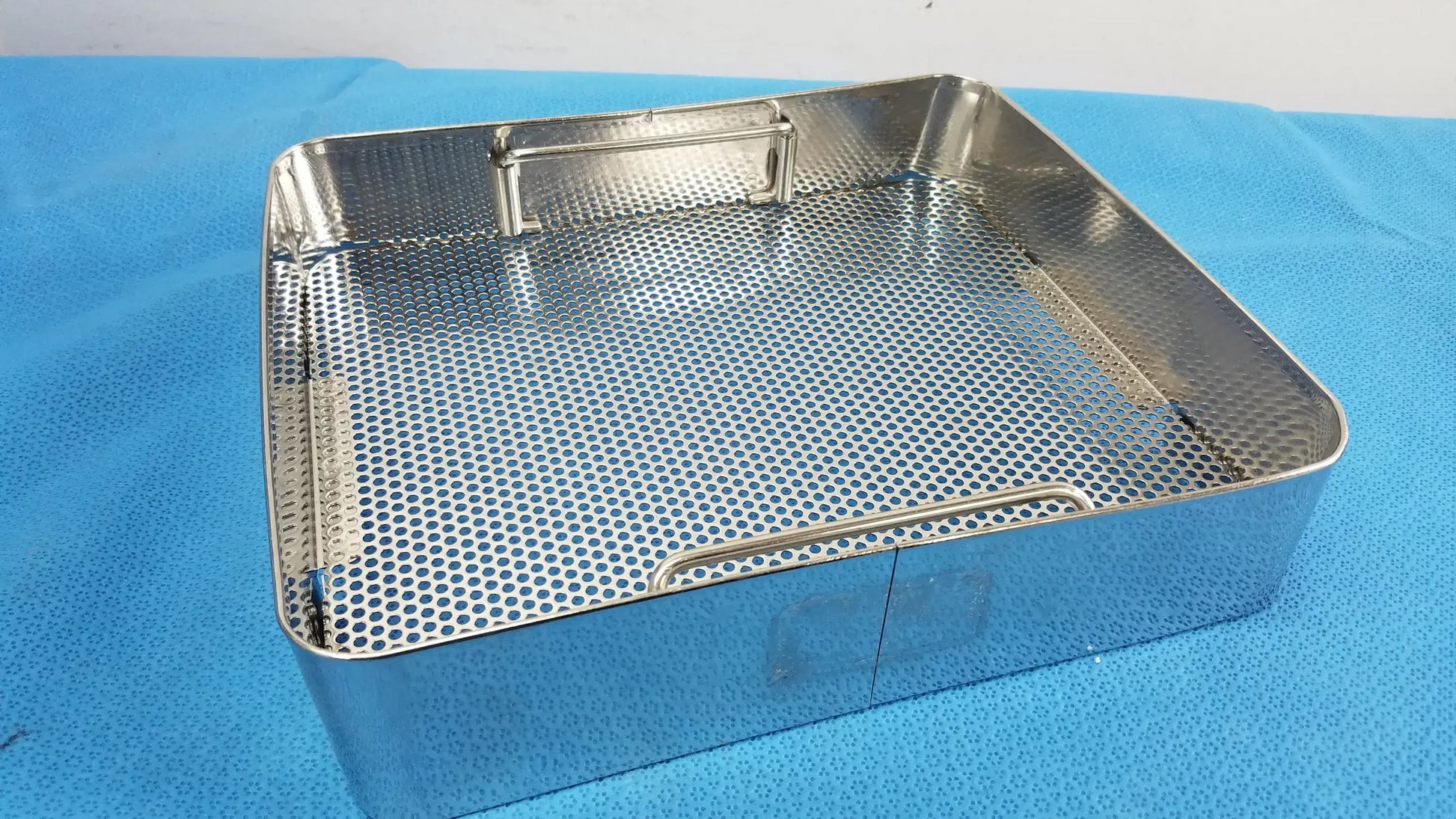 Surgical Instrument Storage & Sterilization Tray