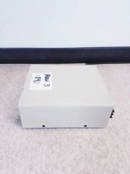 Beige systec ch-1448 digital tabletop dual zone temperature controller with white label raw 3 h on top surface