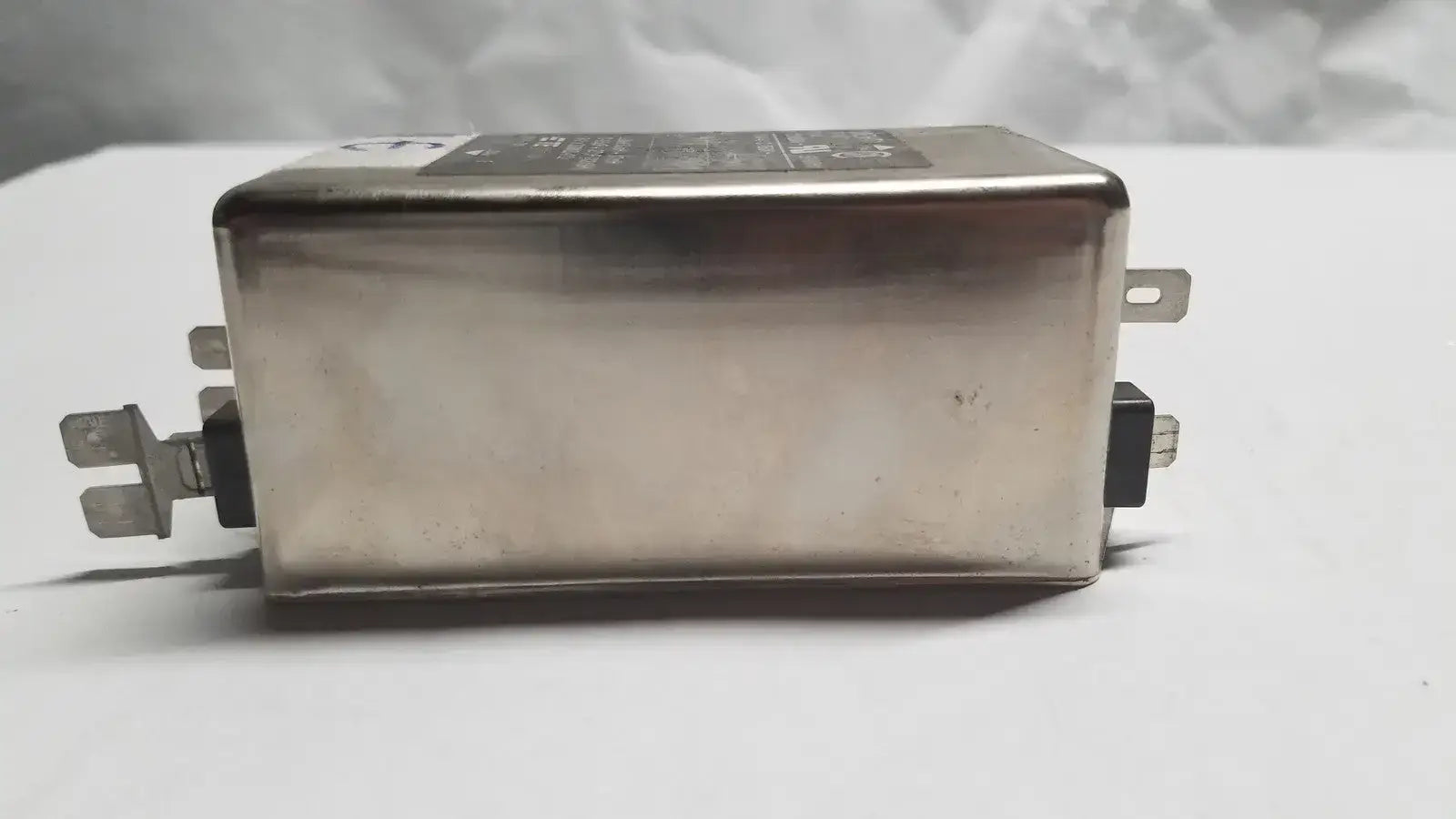 TE CONNECTIVITY 10EHT1 F7667 10 A 120 250 Volt EMI Filter AMP