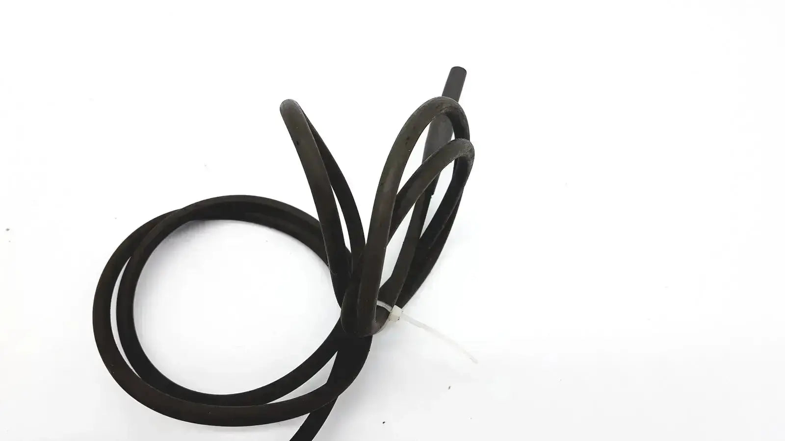 Black rubber gasket coiled and secured with a white zip tie for tektronix 3000 volts peak max 2100 volts rms max untested