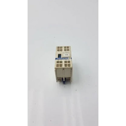 Telemecanique Schneider Electric A013256 Auxiliary Switch Block