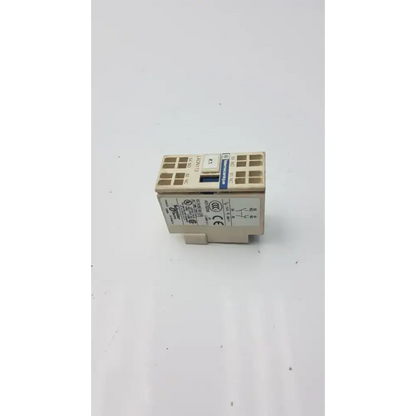 Telemecanique Schneider Electric A013256 Auxiliary Switch Block