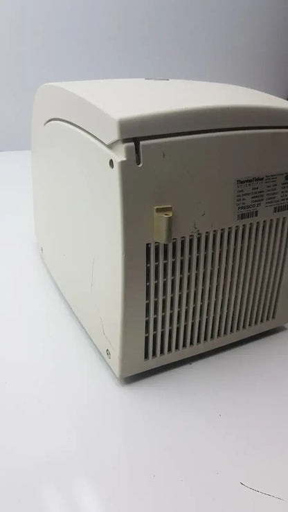 Thermo Scientific Heraeus Fresco 21 Refrigerated Centriifuge Microcentriifuge - Microcentrifuge