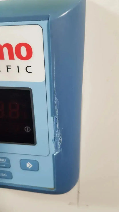 Blue plastic thermo scientific heratherm igs60 incubator with red digital display and mo brand label on control panel