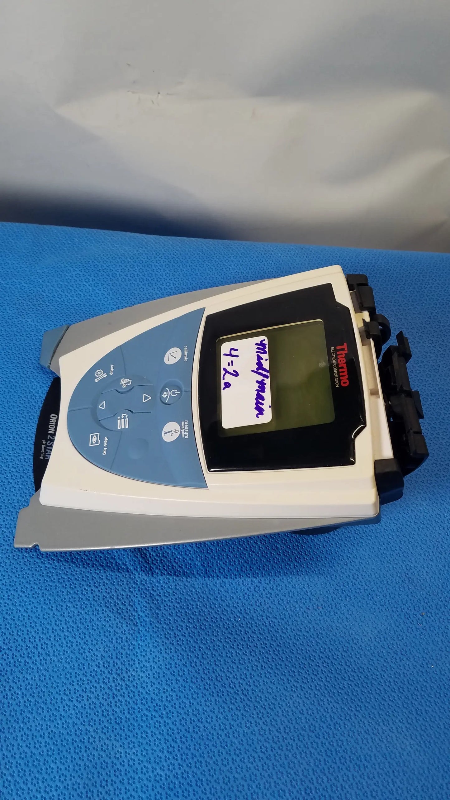 Thermo Scientific Orion 2-Star ph benchtop meter handheld model with white gray body blue panel medical equipment