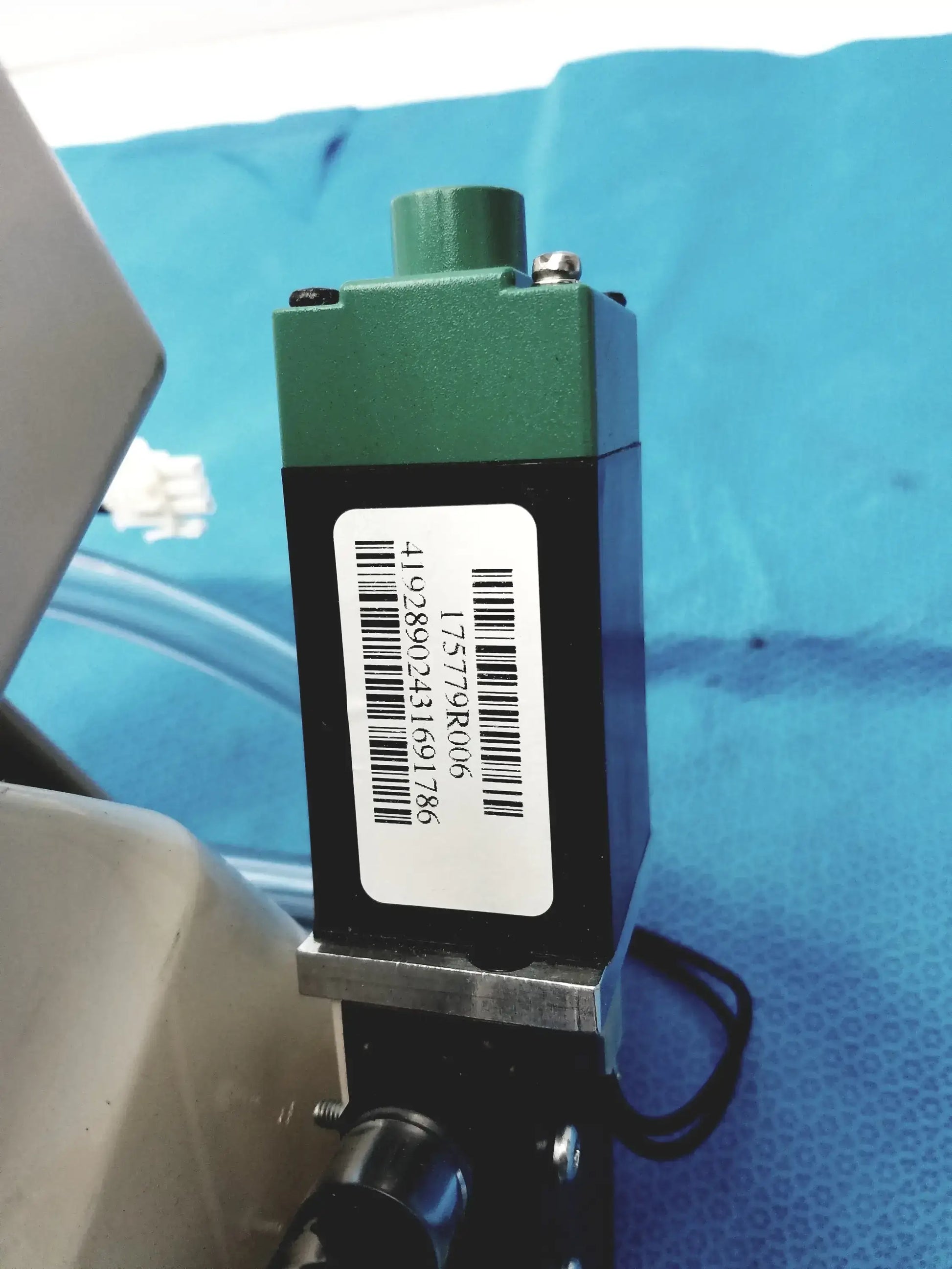 Thomas YP70VC/120 Oil-less Linear Diaphragm Compressor