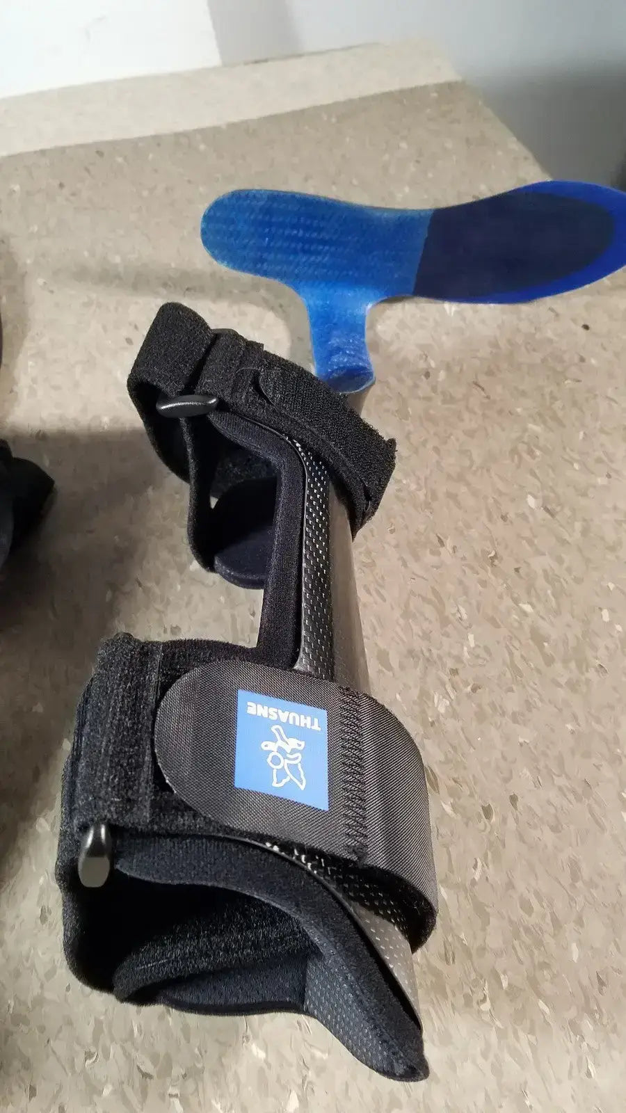 Thuasne SpryStep Carbon Fiber AFO Orthotic Right Foot Drop Brace Small - Ankle-Foot Orthosis (AFO)