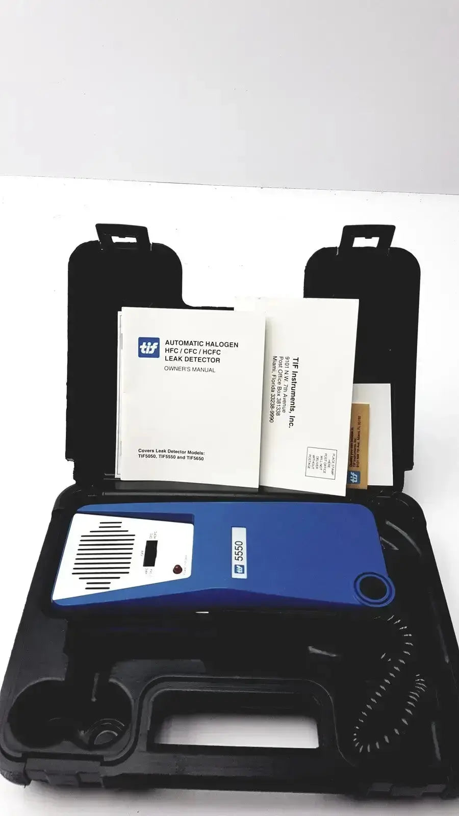 Blue and white tif 5550a automatic halogen leak detector with black carrying case for precise halogen leak detection