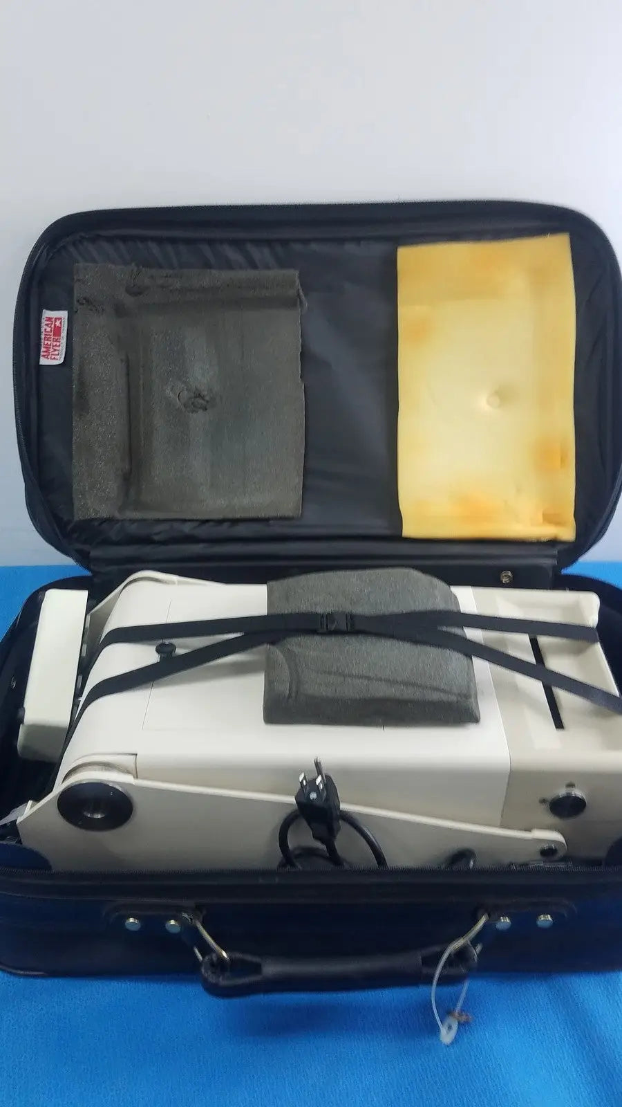 Titmus 2S Vision Screener Tester With Accessories And Bag