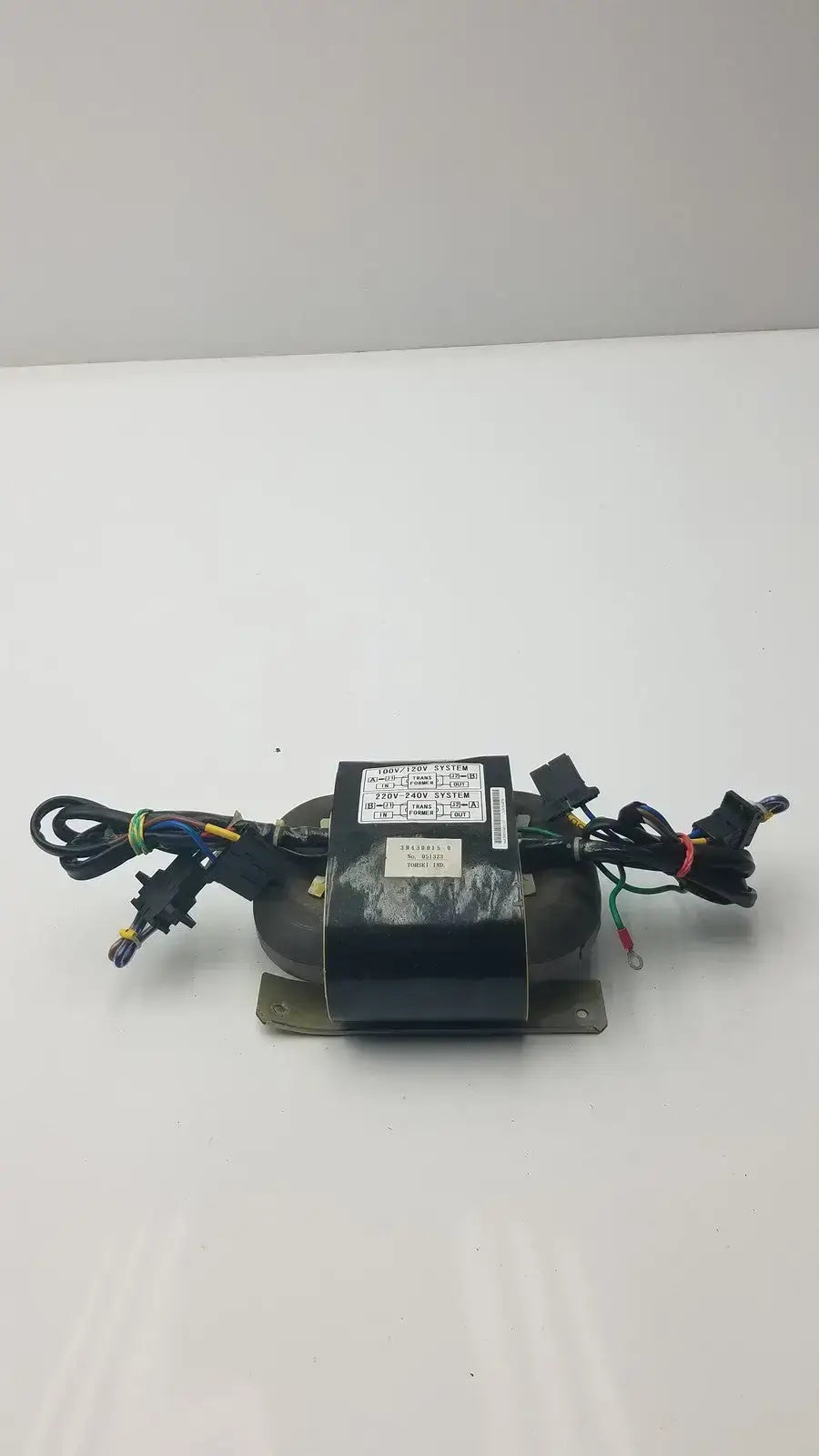 Tohsei Ind 3H30015-0 Transformer 220V-240V System