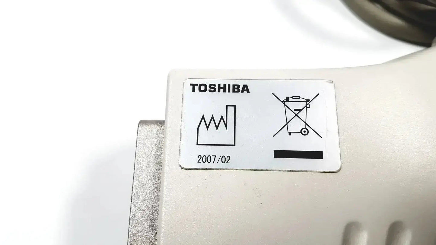 Toshiba pvt-382bt 3.5 mhz ultrasound transducer probe with white plastic casing and metallic side panel 2007/02 model