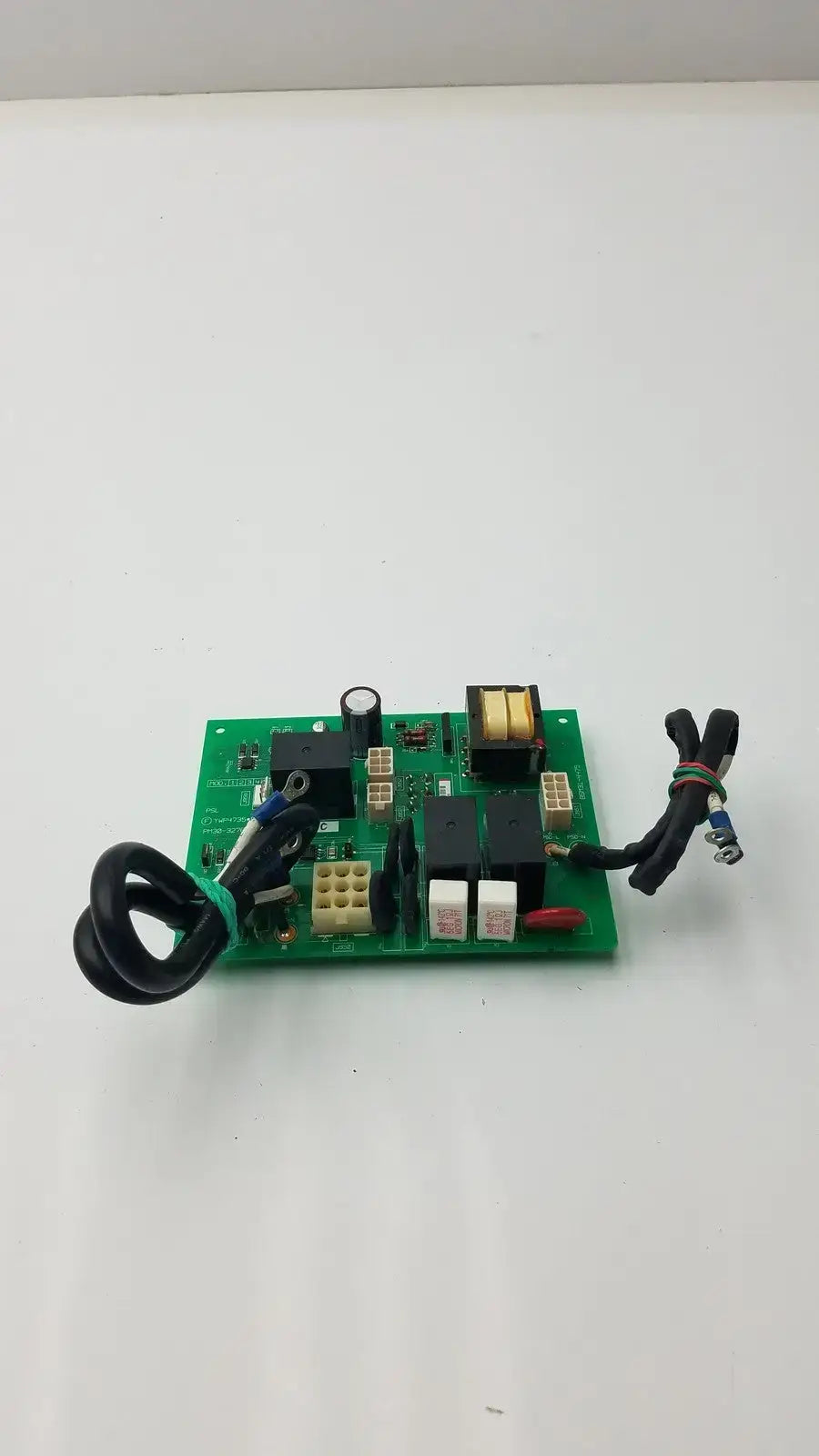 Toshiba YWP4735*B Control Board PM30-32765 BSM31-4475