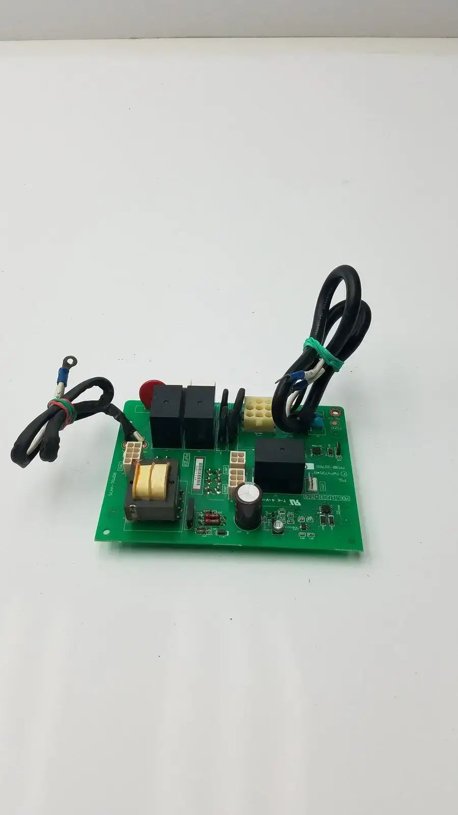 Toshiba YWP4735*B Control Board PM30-32765 BSM31-4475