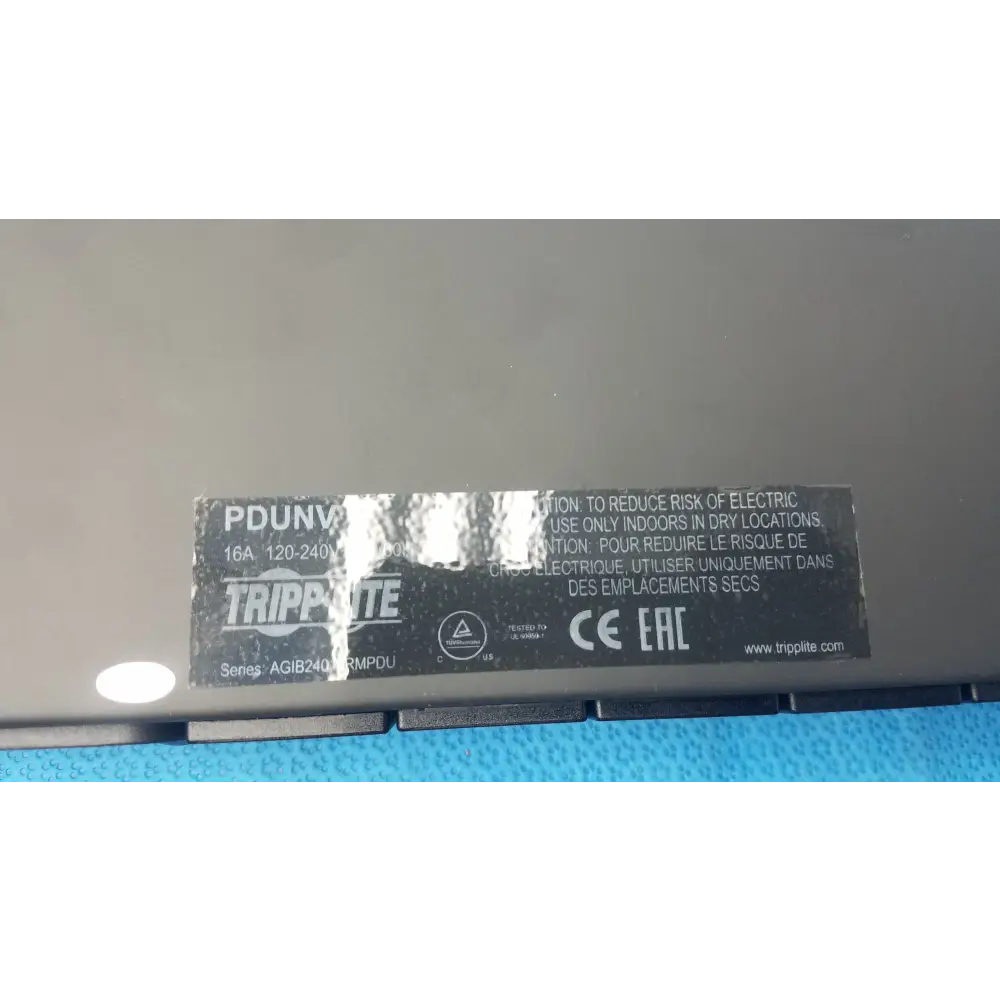 TRIPP-LITE PDUUNV Rackmount Power Distribution Unit Universal Outlet Strip - power distribution unit