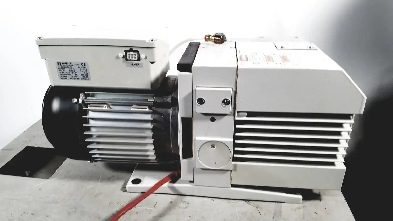 Trivac Leybold D16B Rotary Vane Vacuum Pump