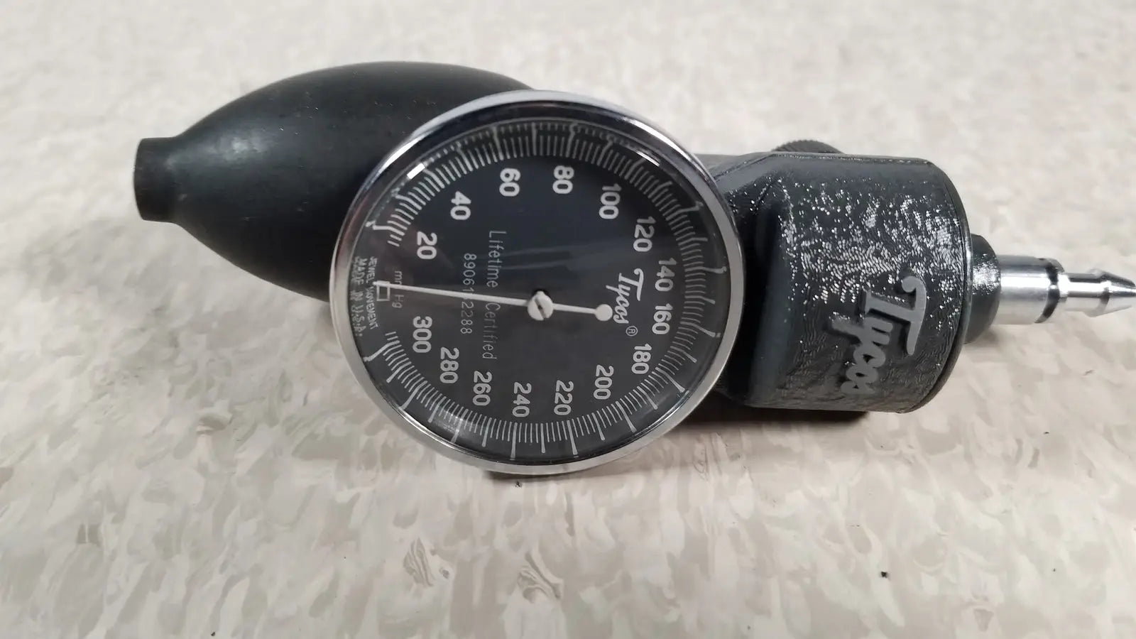 Tycos Hand Aneroid Gauge Lifetime Certified 8906132288 - Blood Pressure