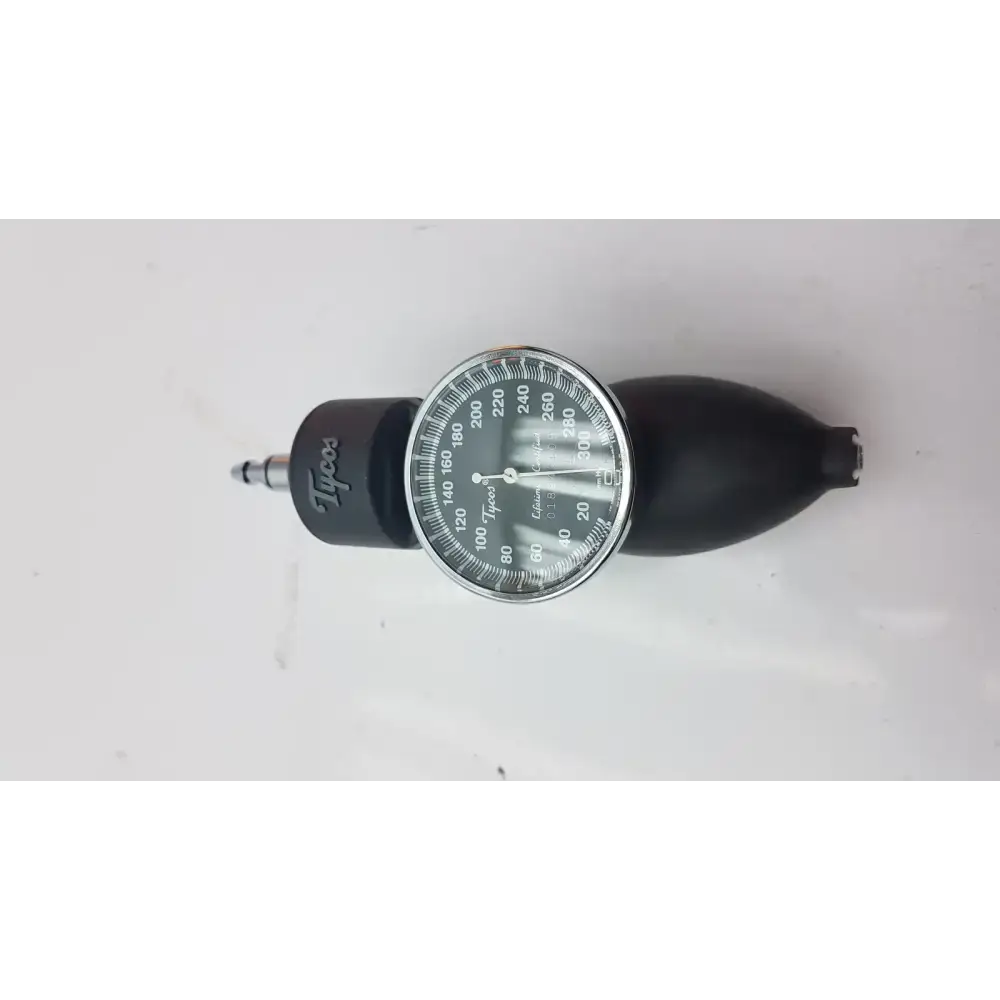 Tycos Hand Aneroid Gauge Lifetime Certified - Sphygmomanometer