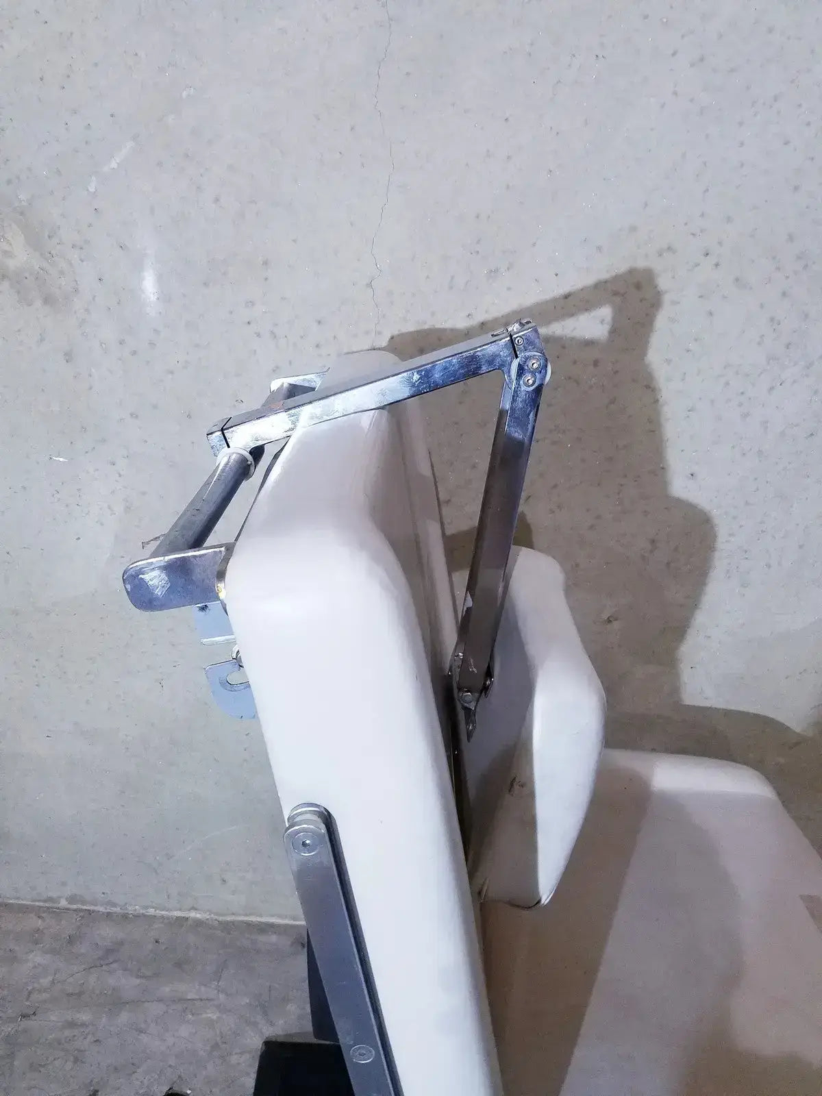 UMF 5020 Economy Power Procedure Chair Hand Control