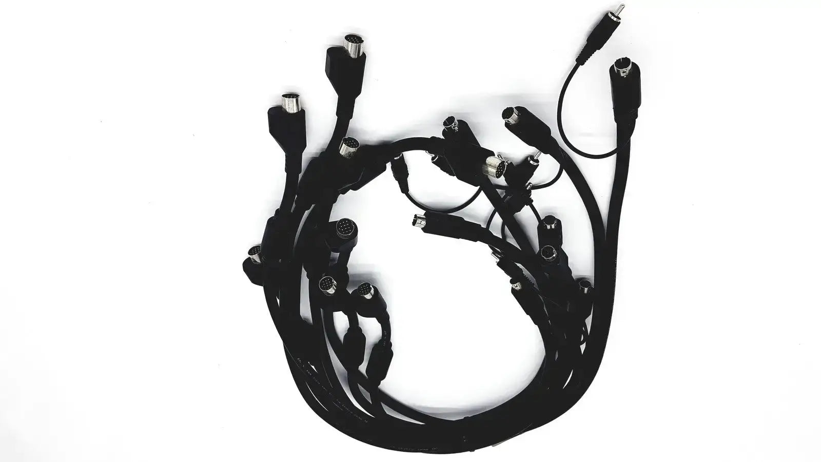 Unbranded Lot of Black Link Cables or Stereo Remote Adapter - & Adapters
