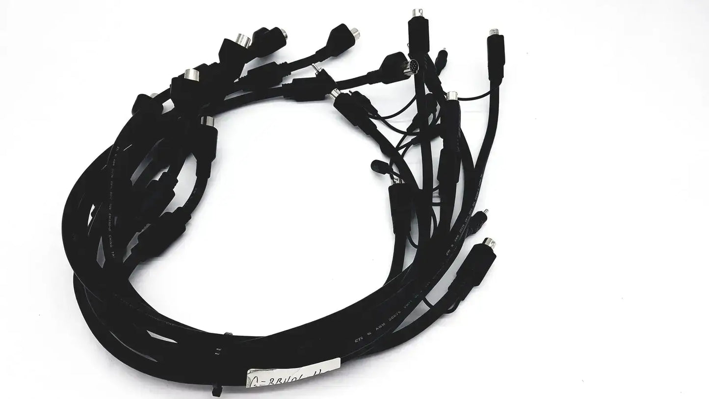 Unbranded Lot of Black Link Cables or Stereo Remote Adapter - & Adapters