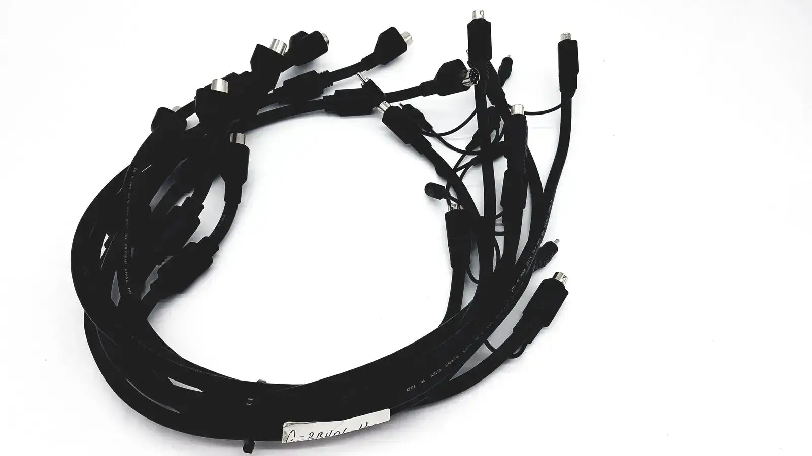 Unbranded Lot of Black Link Cables or Stereo Remote Adapter - & Adapters