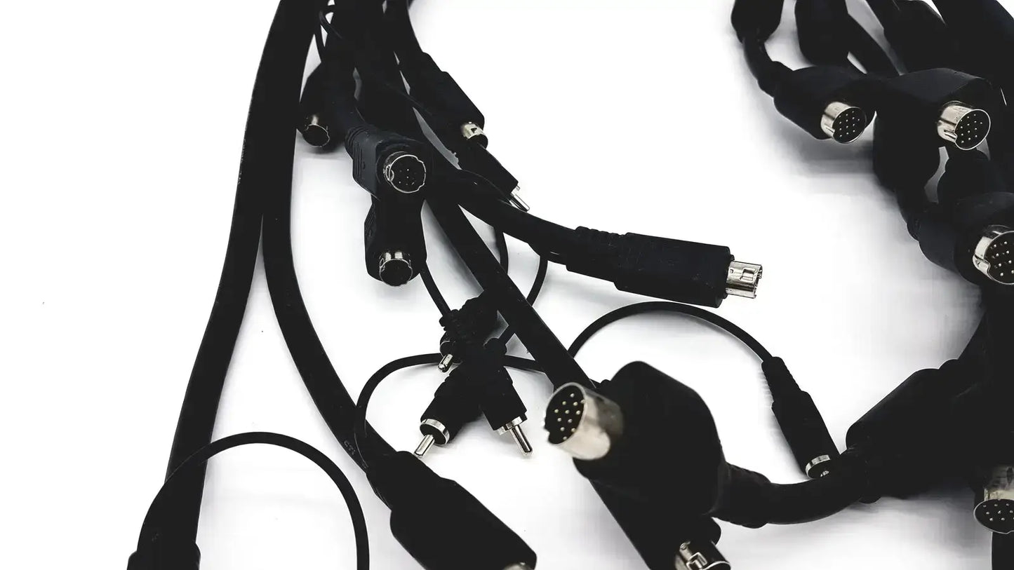 Unbranded Lot of Black Link Cables or Stereo Remote Adapter - & Adapters