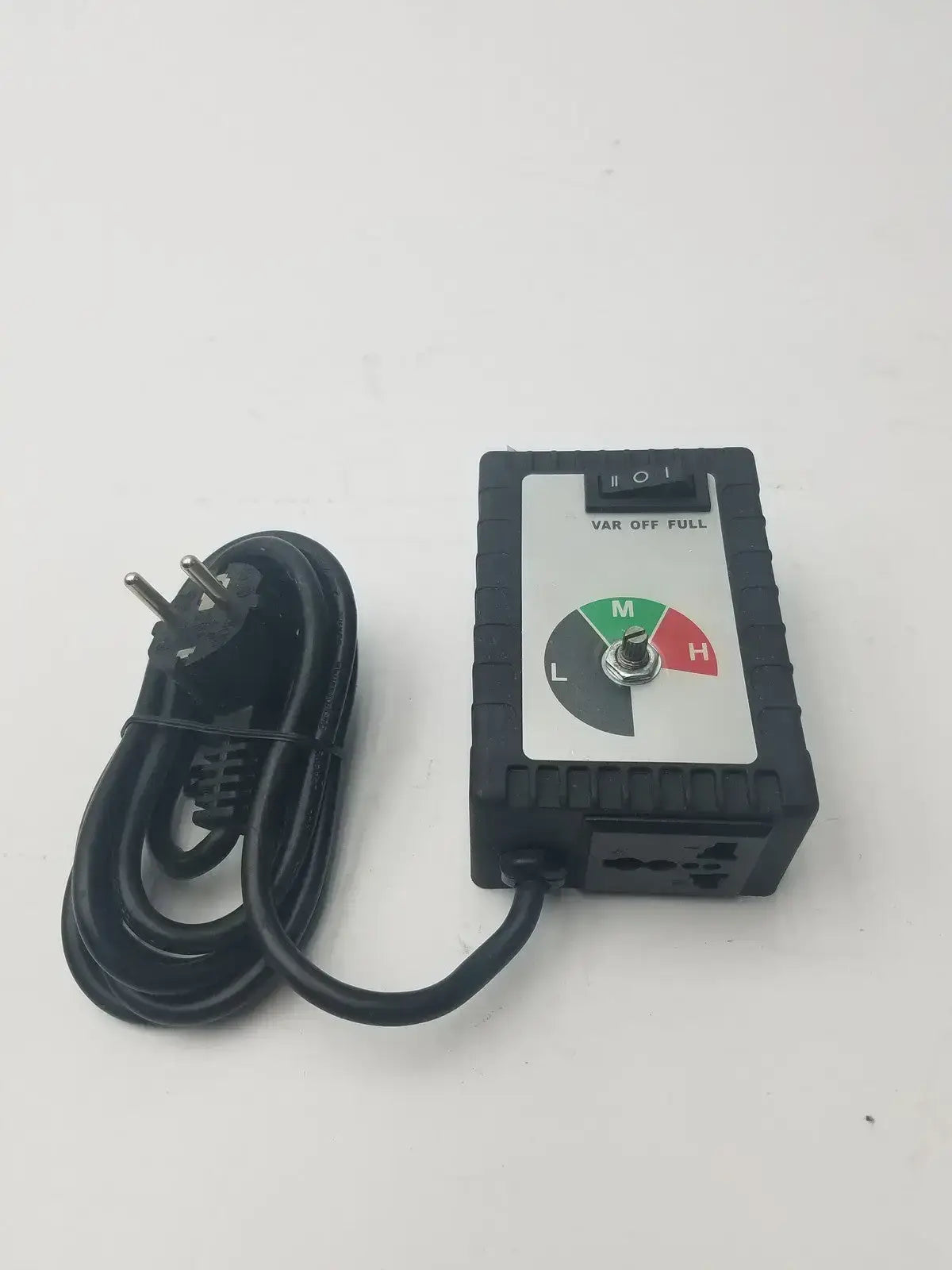 Universal AC Variable Speed Controller Outlet for Fan Motor Light