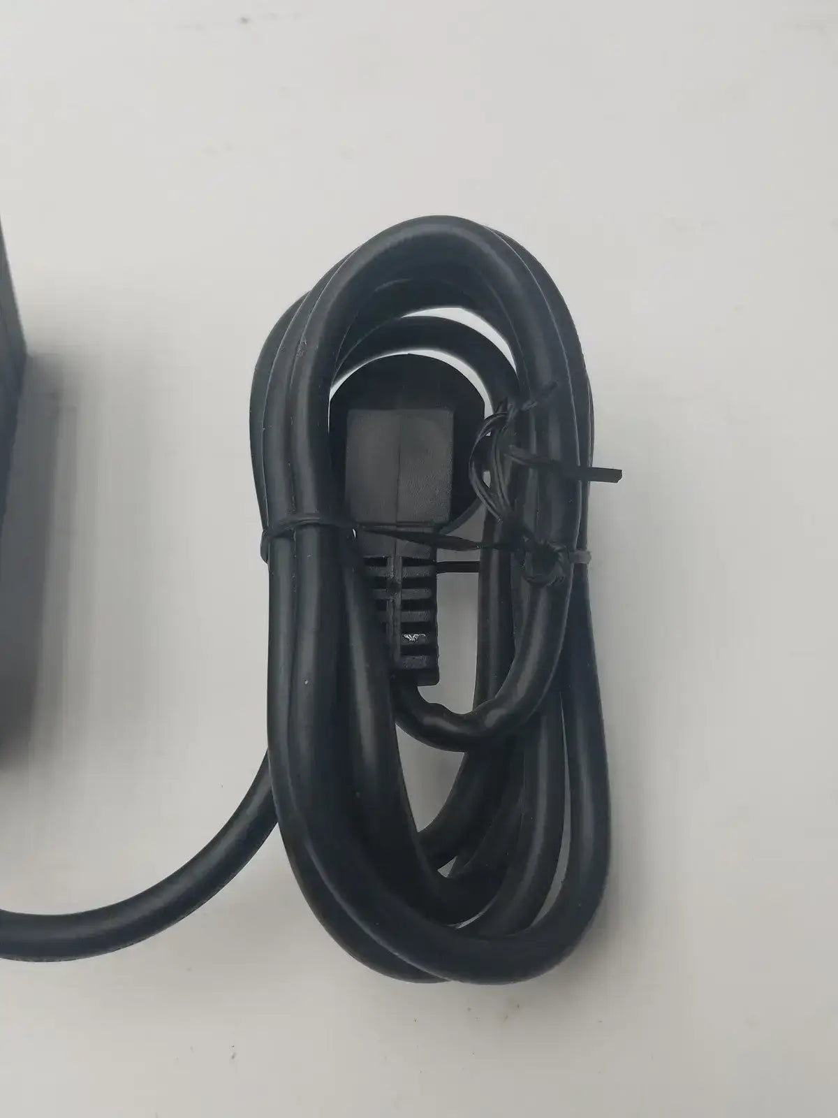 Universal AC Variable Speed Controller Outlet for Fan Motor Light