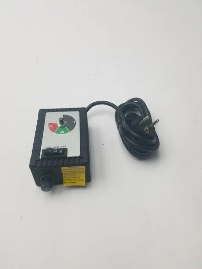 Universal AC Variable Speed Controller Outlet for Fan Motor Light