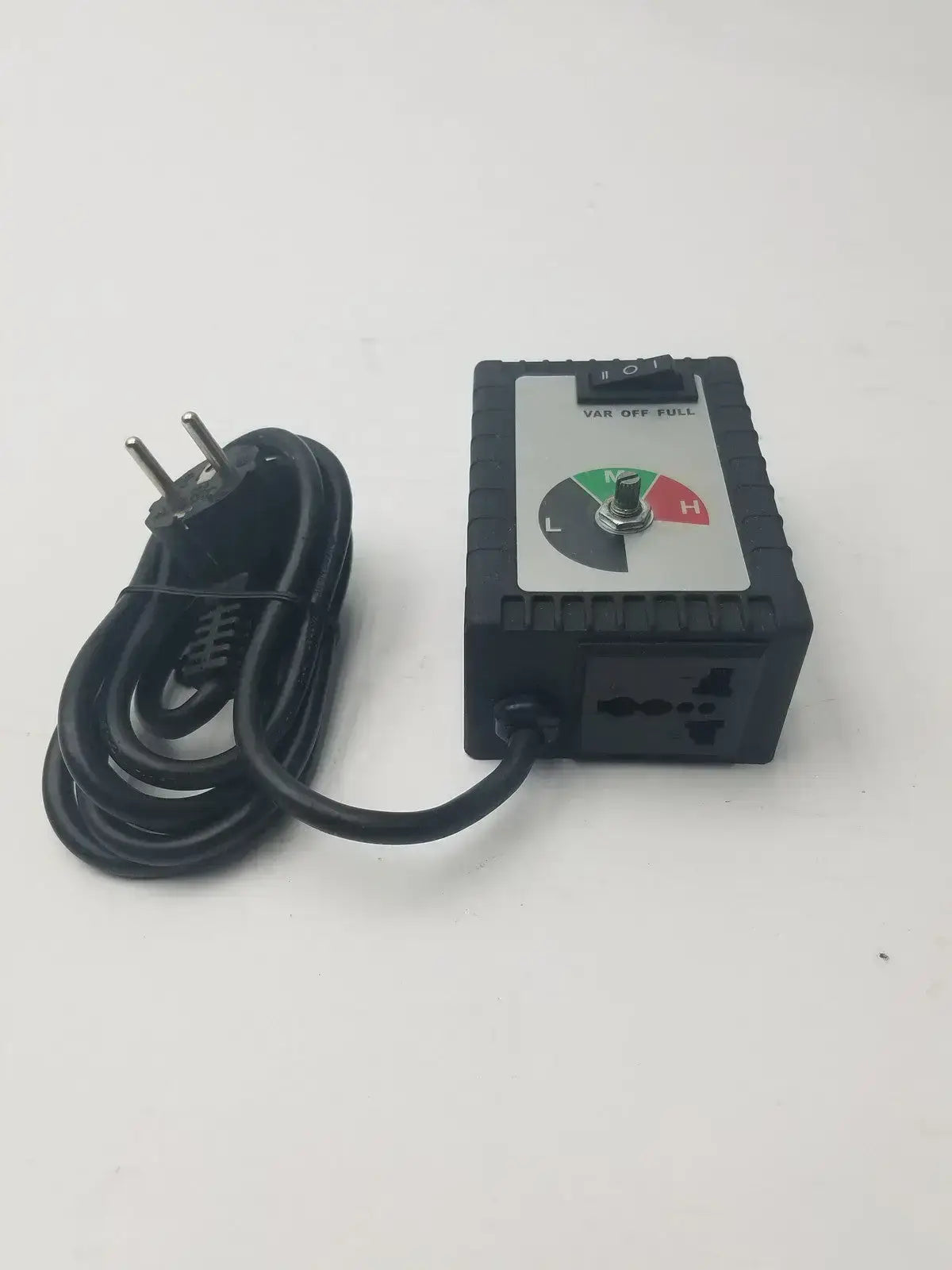Universal AC Variable Speed Controller Outlet for Fan Motor Light