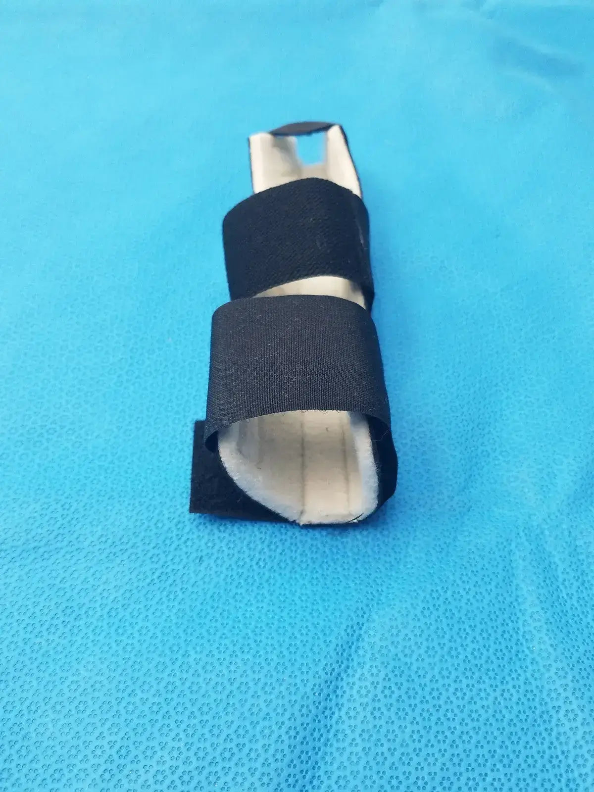 Universal Care Instruction Other Side Wrist Brace Support
