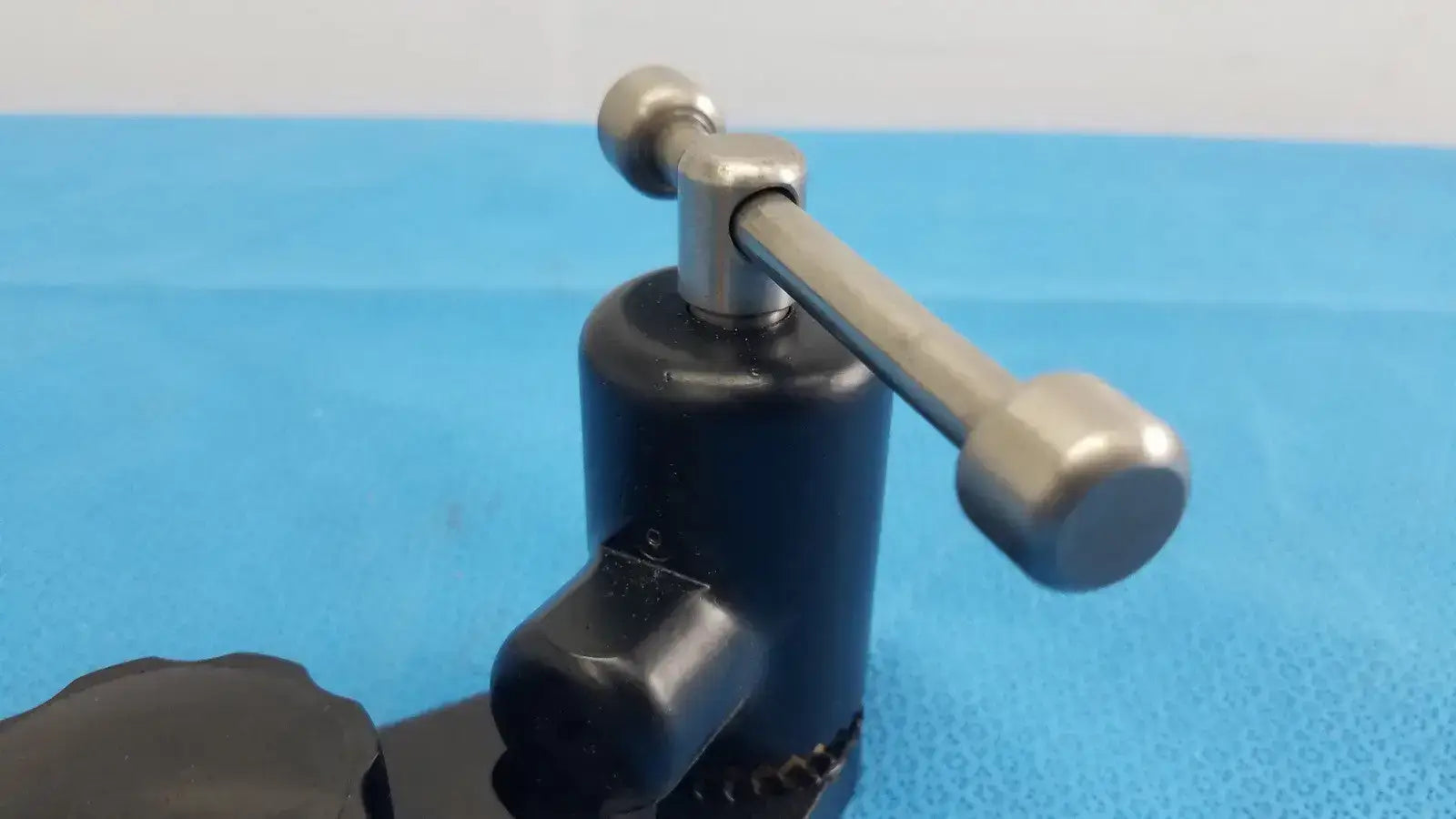 Universal Table Clamp Support 50 LB - Black