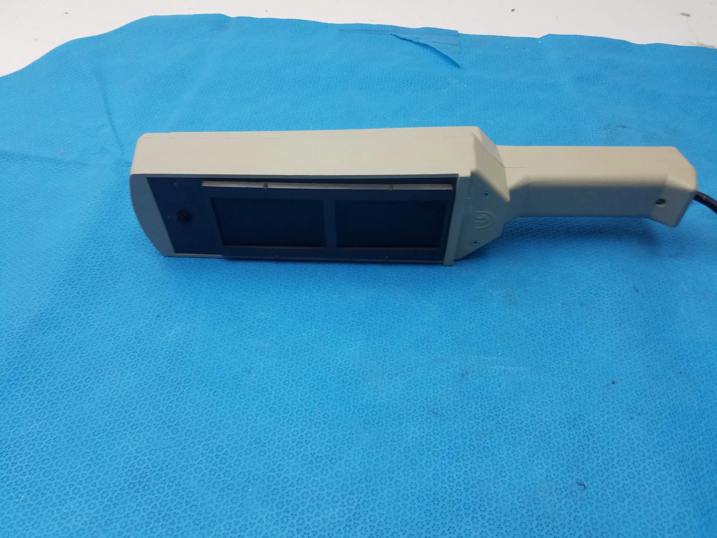 UVP UVM-57 Handheld Mineralight Lamp