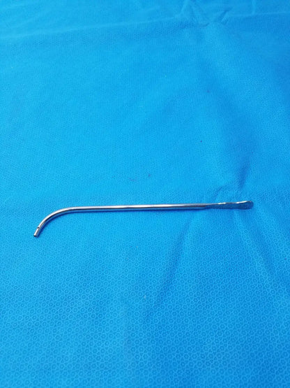 V. Mueller XFAT05 GUB100 Stainless Steel Curved Surgical Instrument