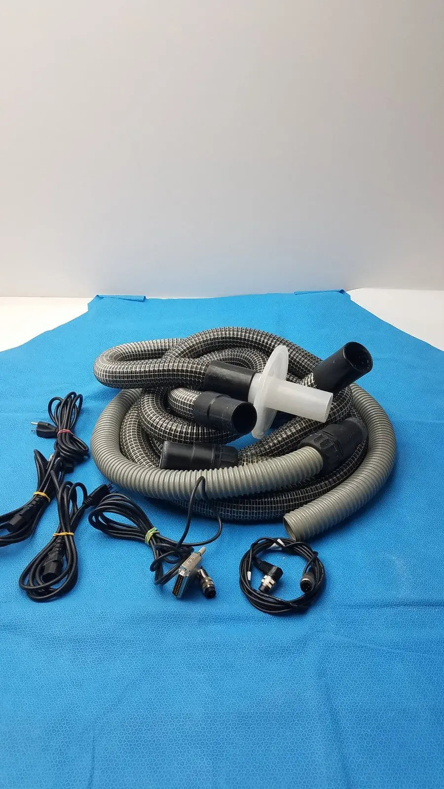 Vacuum Cleaner Hose Tool – Carpet & Floor Cleaning Accessory Preowned