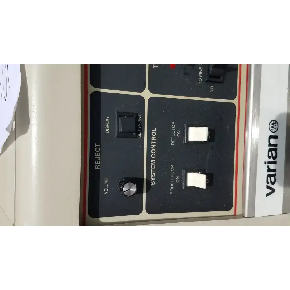 Vacuum Leak Detector with Turbo Pump – Used