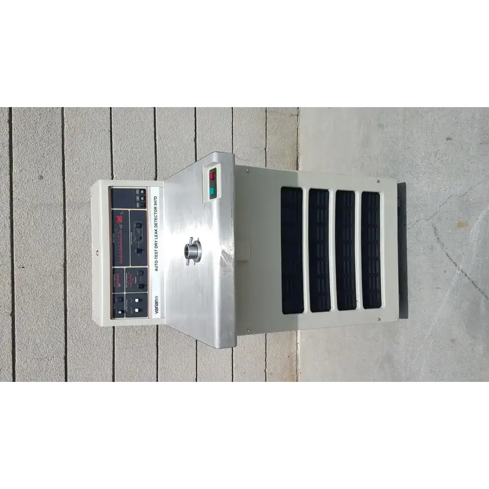 Vacuum Leak Detector with Turbo Pump – Used
