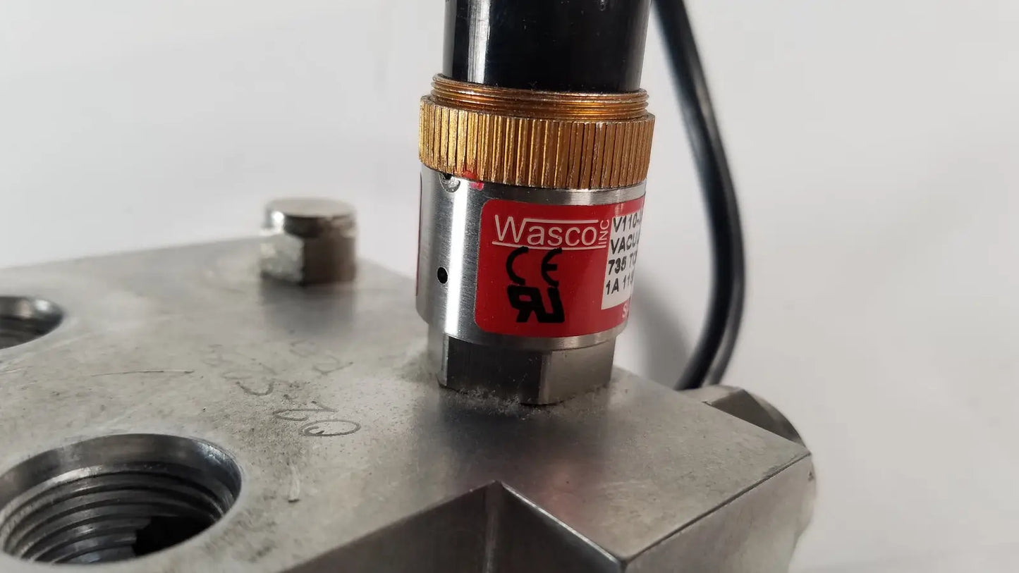 Vacuum Switch 735 Torr OP Increasing V110,31W2B-X/1279 With Base