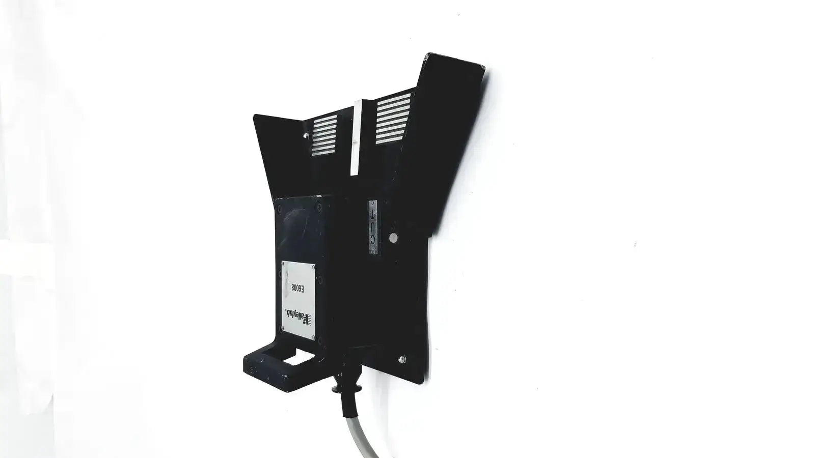 Black valleylab covidien e6008 electrosurgical monopolar footswitch with slotted vents and sunny brand label visible