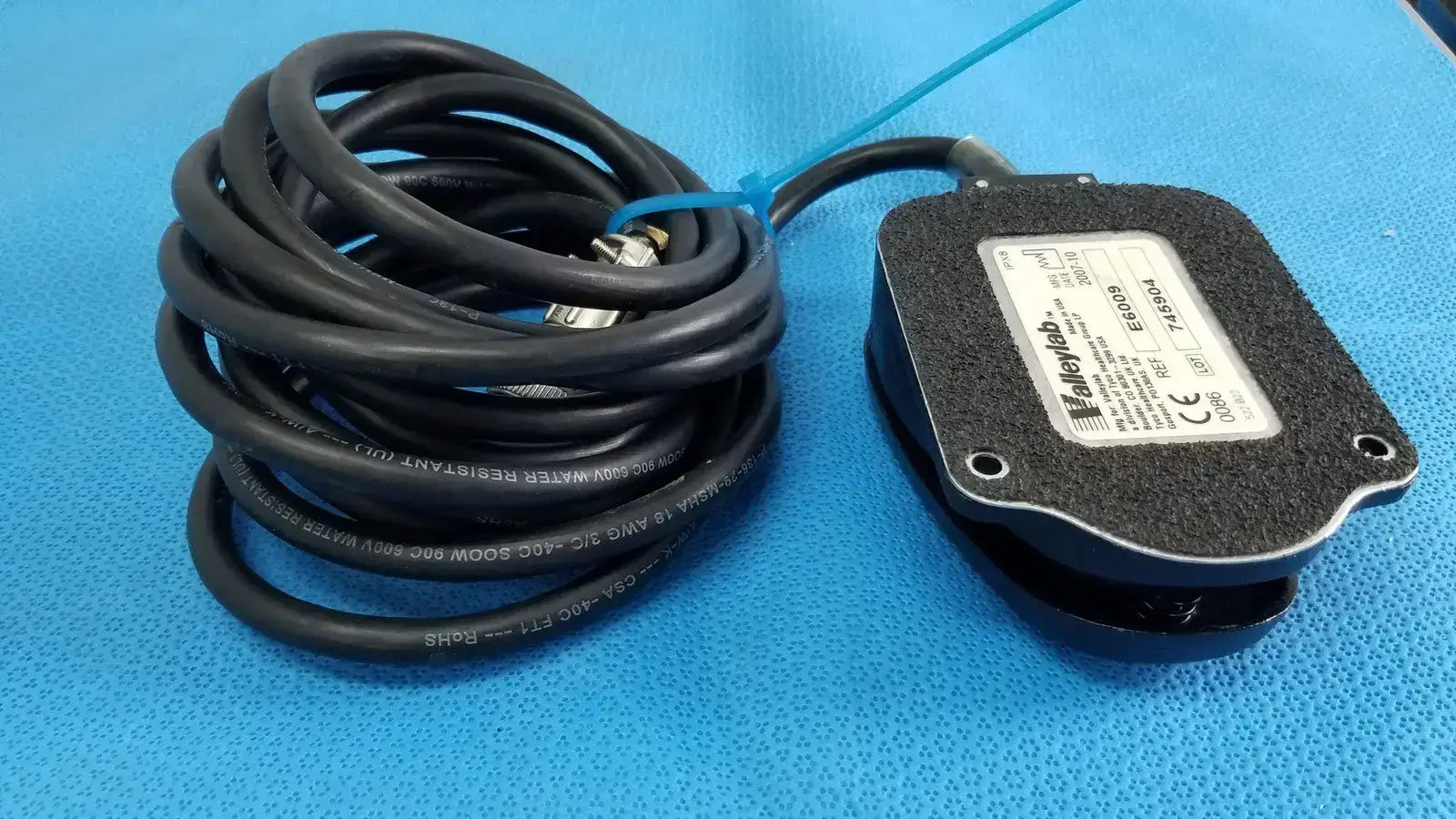 Valleylab E6009 Bipolar Footswitch Foot Pedal IPX8 Long Cable 3-Pin