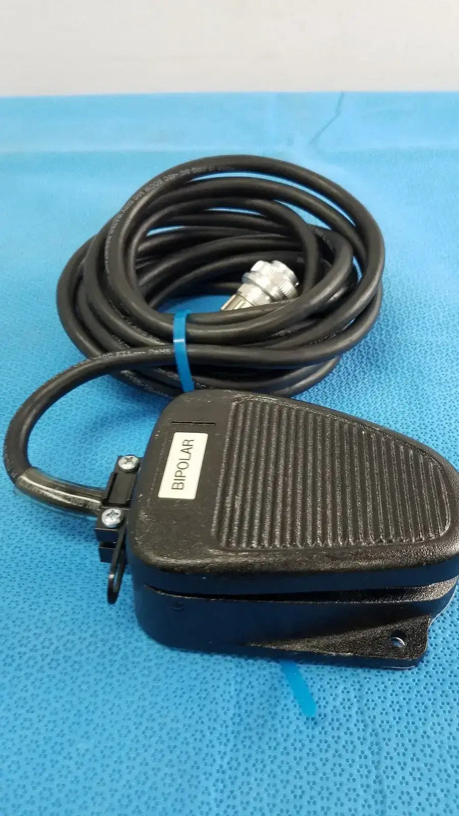 Valleylab E6009 Bipolar Footswitch Foot Pedal IPX8 Long Cable 3-Pin