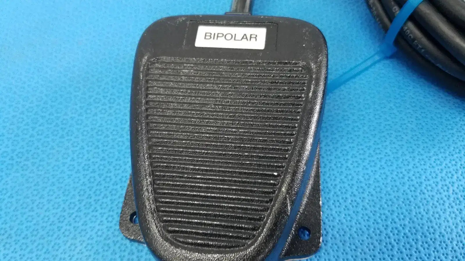 Valleylab E6009 Bipolar Footswitch Foot Pedal IPX8 Long Cable 3-Pin