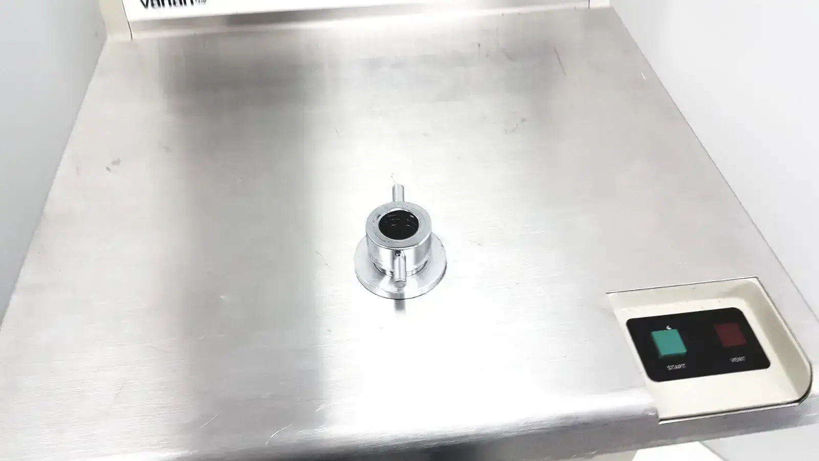 Varian Mass Spectrometer Leak Detector - Model 9A7