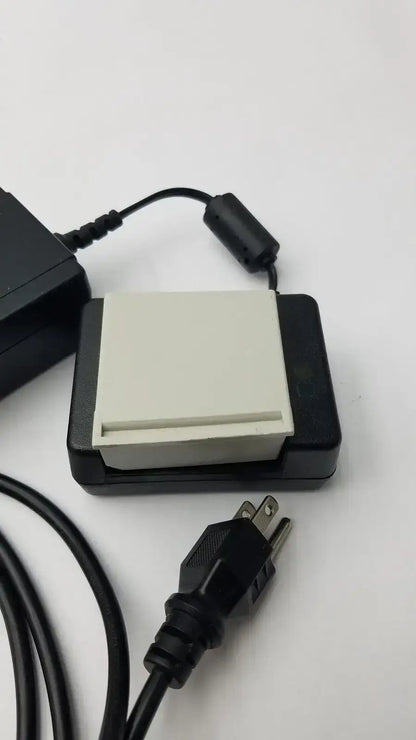 Verathon BladderScan BVI 3000 Battery 0400-0039 & Charger 0400-0036 - Medical Equipment Accessory